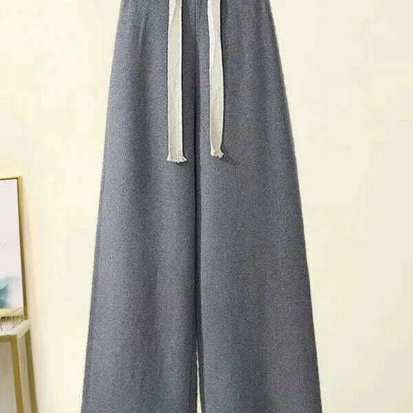 Winter Knitwear Set: Turtleneck Sweater & Wide-Leg Pants - D&M Boutique