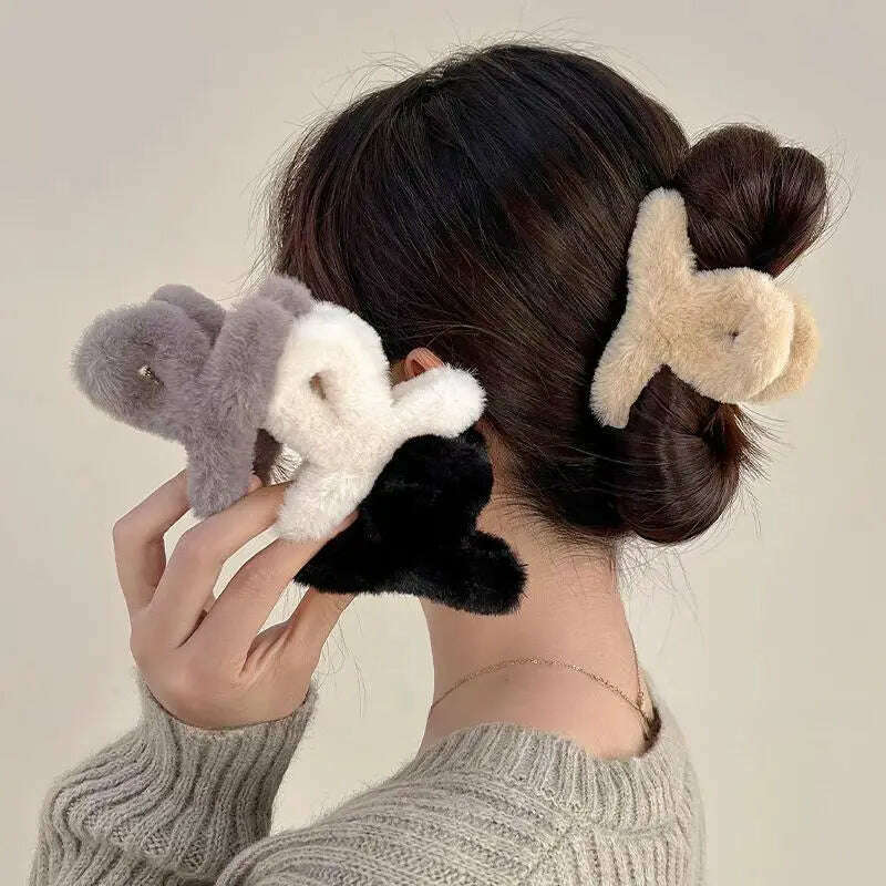 2024 Winter Faux Fur Hair Claw for Women