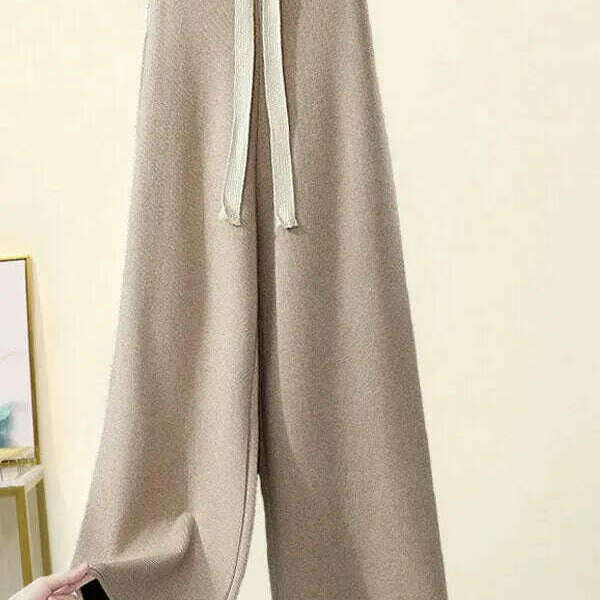 Winter Knitwear Set: Turtleneck Sweater & Wide-Leg Pants - D&M Boutique