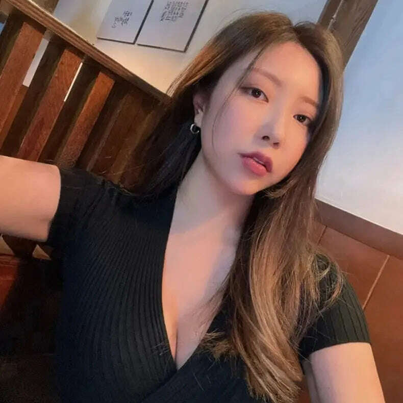 Deep V Knitted T-Shirt: Women's Summer Korean Fashion Tee - D&M Boutique