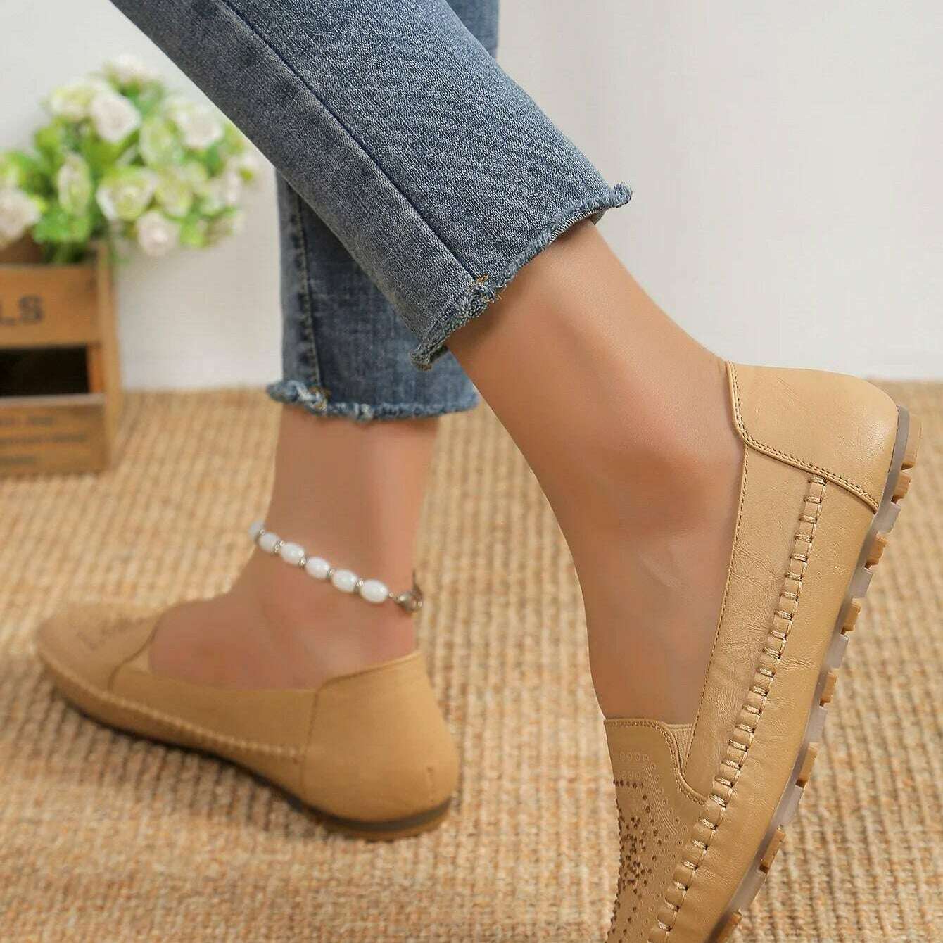 Elegant Crystal Ballerina Flats - Soft Leather Slip-On Mules