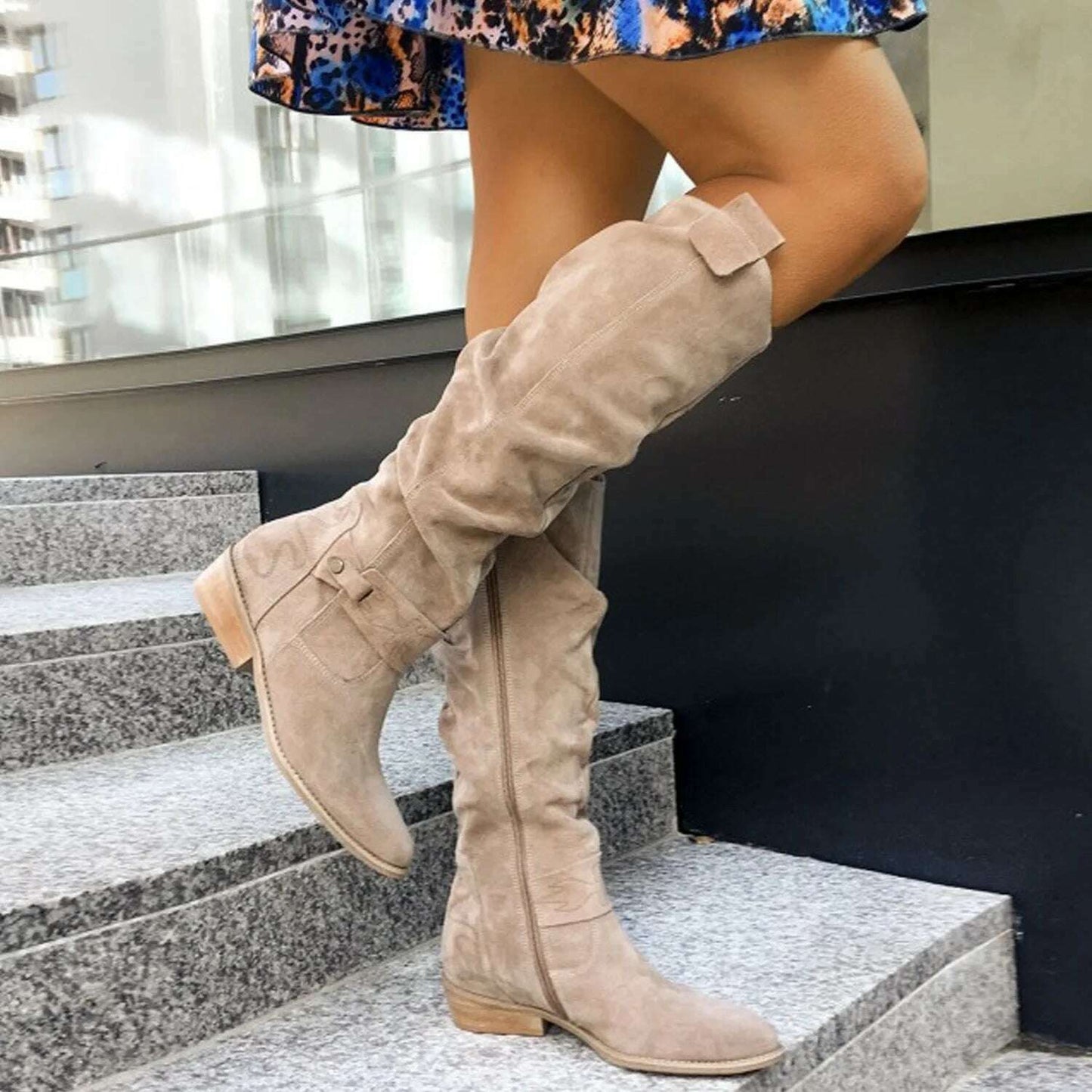 Women’s Retro Knee-High Boots – Low Heel & Zipper