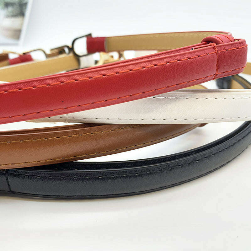 New Fashion Leather Thin Belt for Women with Metal Buckle
