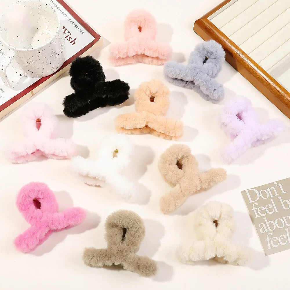 2024 Winter Faux Fur Hair Claw for Women