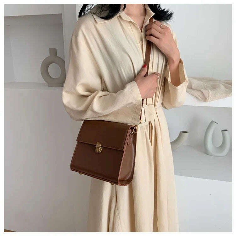 2024 Luxury Leather Woven Handbag with Pearls - New Design
