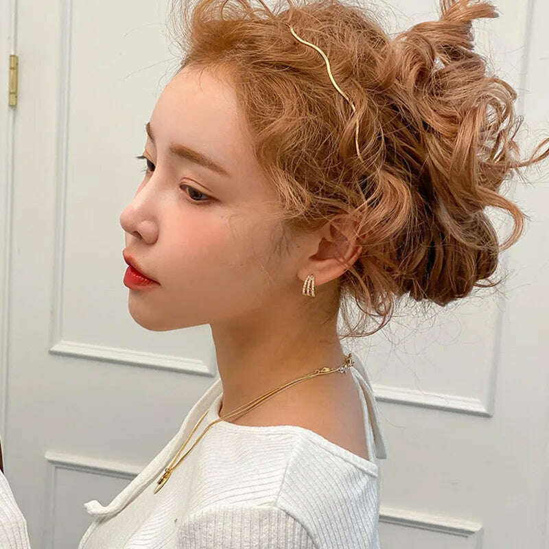 2025 Fashion Women Gold Metal Wave Bending Hairband.