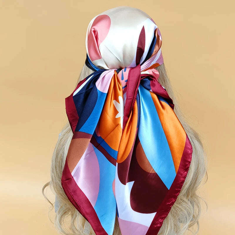 90*90CM Shawls Fashion Beach Sunscreen Silk Scarves 2023 Europe And America Kerchief Popular Print Square Bandannas