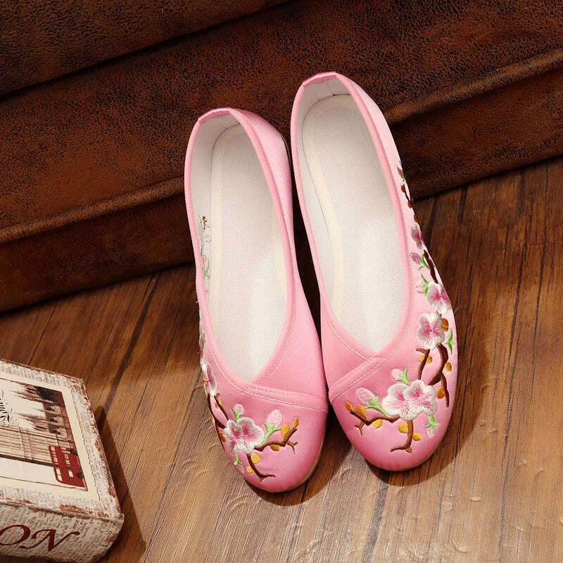 Comemore Embroidered Flats - Stylish & Comfortable