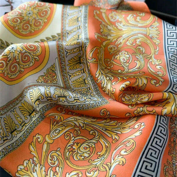 2024 New Fashion 70X70cmPrinted Women's Scarf Pashmina Silk Scarf Square Shawl Decorative Headband Neck Luxury Design Bandana