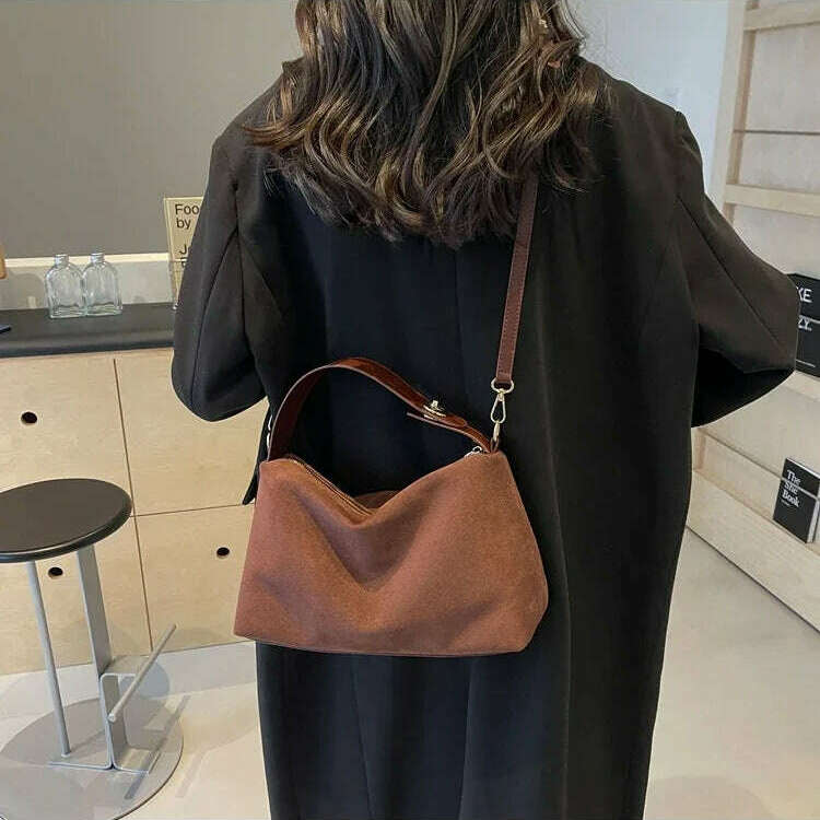 2024 Advanced Retro Textured Shoulder Bag - Large Capacity