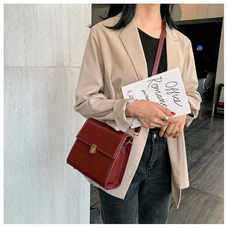 2024 Luxury Leather Woven Handbag with Pearls - New Design