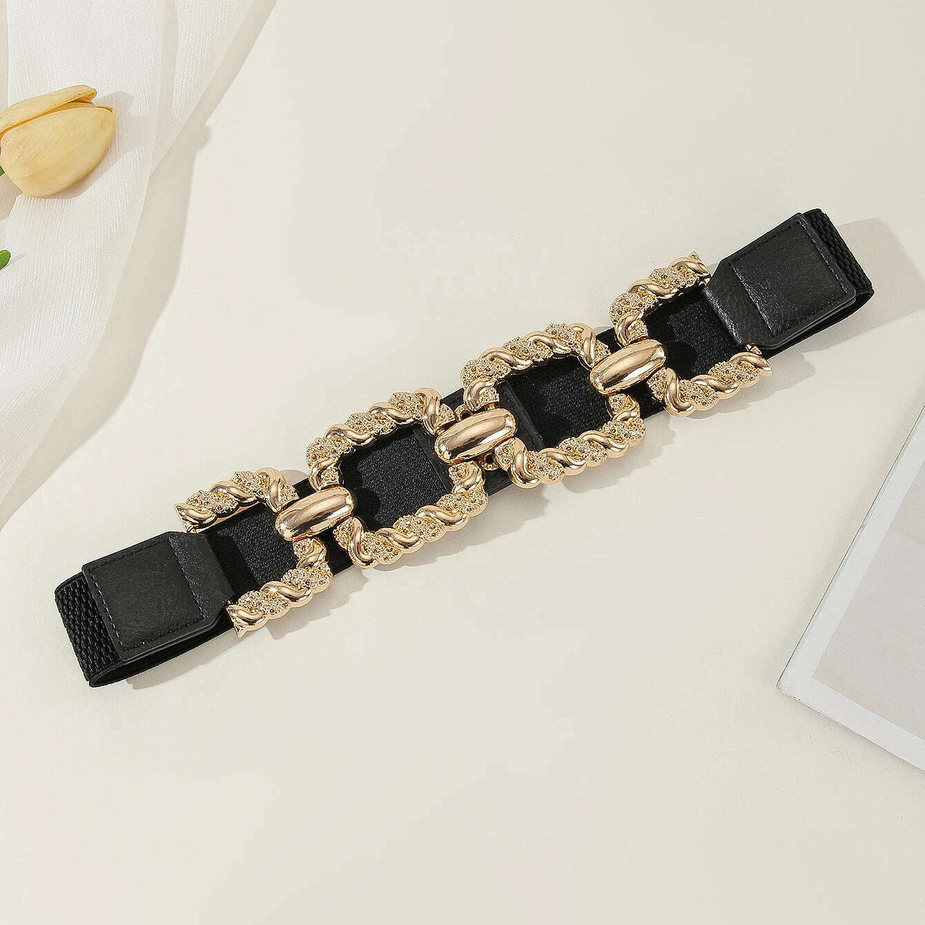 Fashion Metal Thick Chain Belt for Women – Gold Buckle