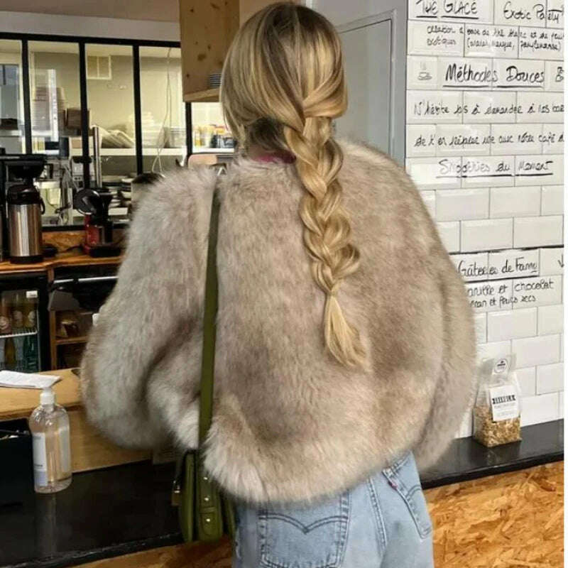 Gradient Cropped Faux Fur Coat for Women – Luxury & Street Style