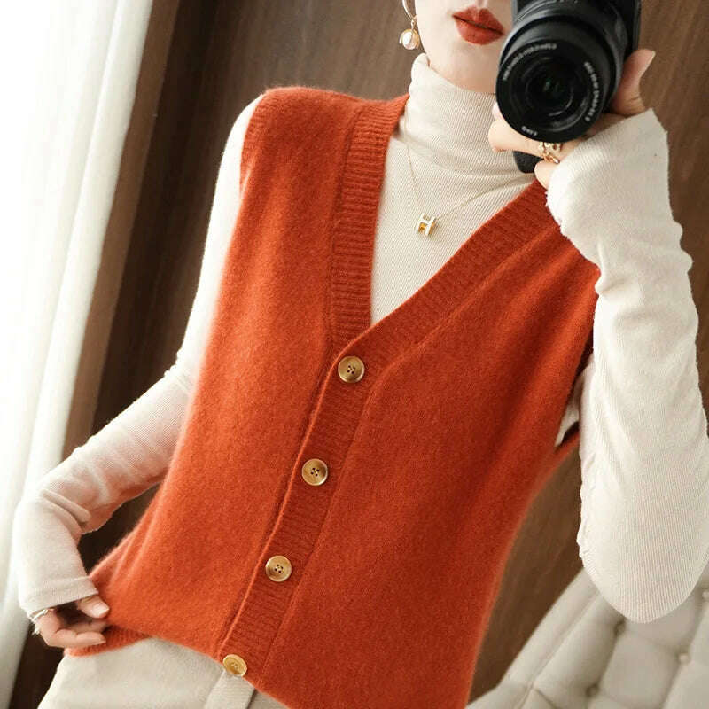 2024 Women's Cashmere Sleeveless Sweater Vest - D&M Boutique