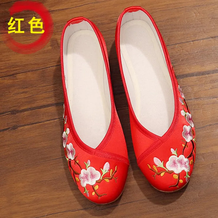 Comemore Embroidered Flats - Stylish & Comfortable