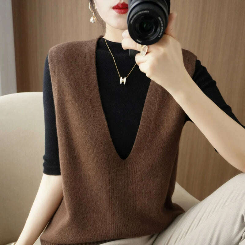 Autumn Knit V-Neck Vest – Loose, Solid, Stylish Layering - D&M Boutique