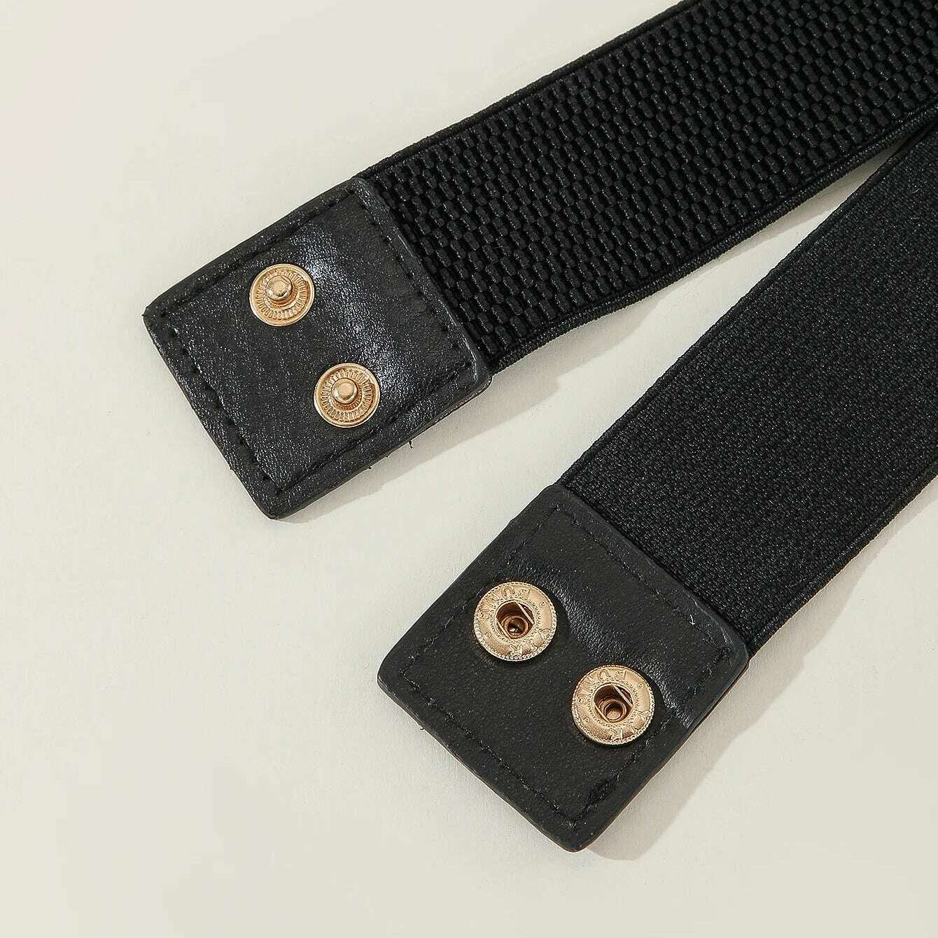 Fashion Metal Thick Chain Belt for Women – Gold Buckle