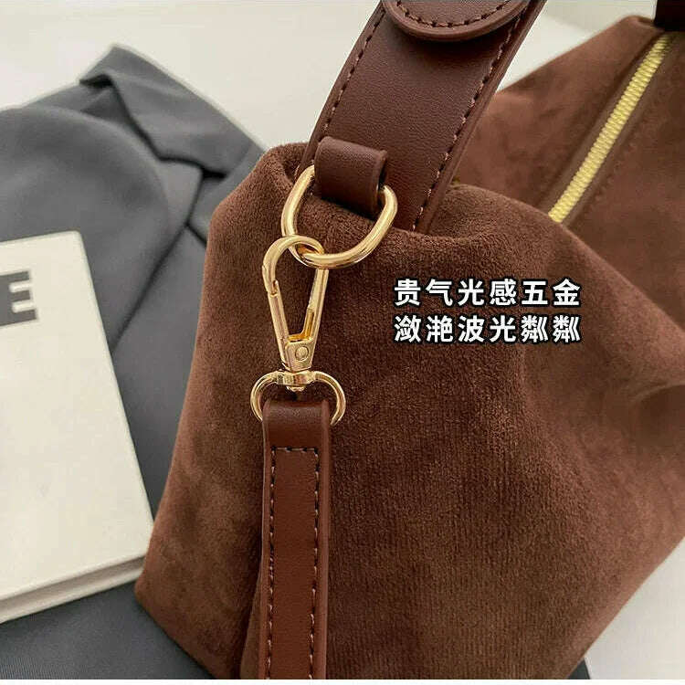2024 Advanced Retro Textured Shoulder Bag - Large Capacity