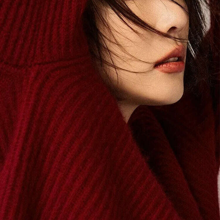 100% Cashmere Turtleneck Sweater – Loose Long Sleeve - D&M Boutique