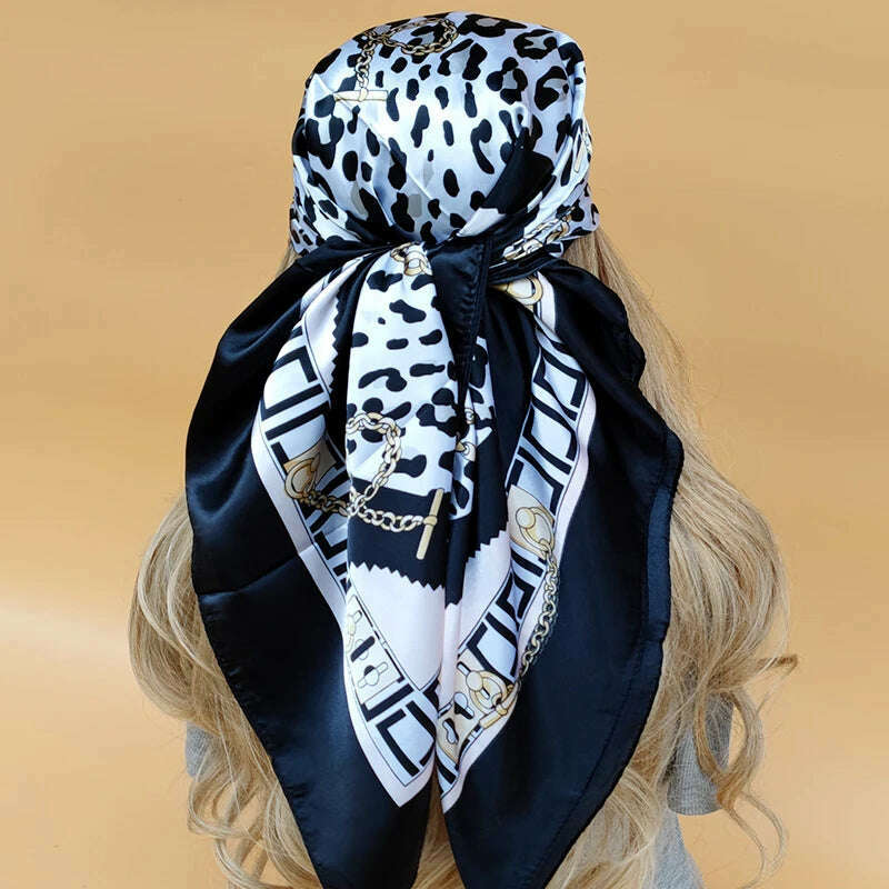 90*90CM Shawls Fashion Beach Sunscreen Silk Scarves 2023 Europe And America Kerchief Popular Print Square Bandannas