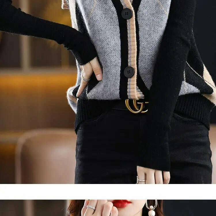 2024 Women's Casual Korean Style Knitted Cardigan Vest - D&M Boutique