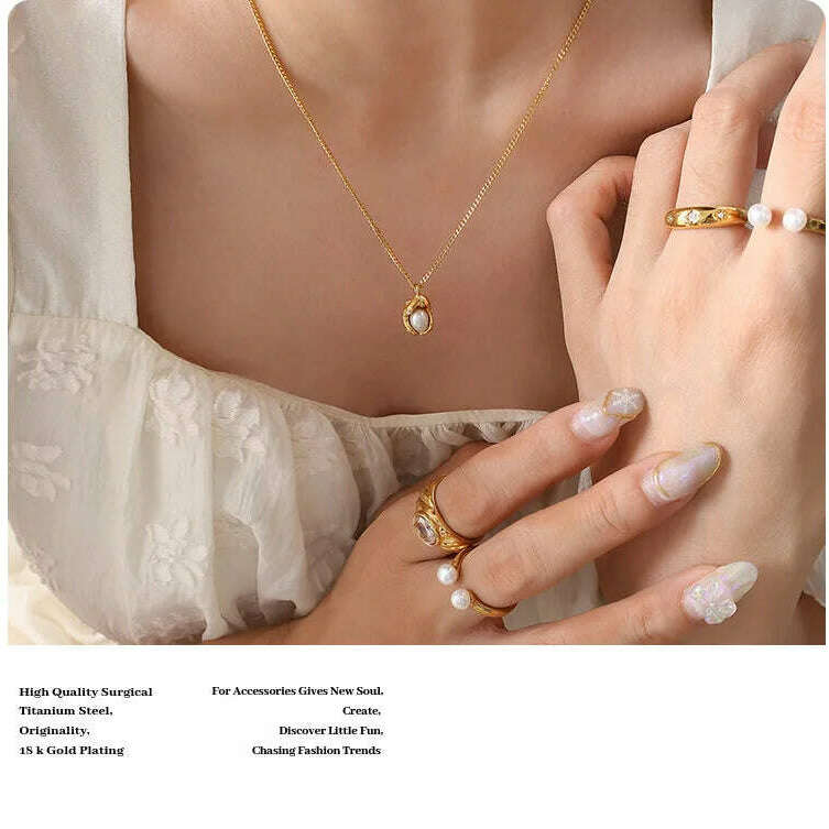 Fashion Inlaid Pearls Pendant Necklace for Women Luxury Design Stainless Steel Cuban Chain Wedding Woman Necklaces Jewelry