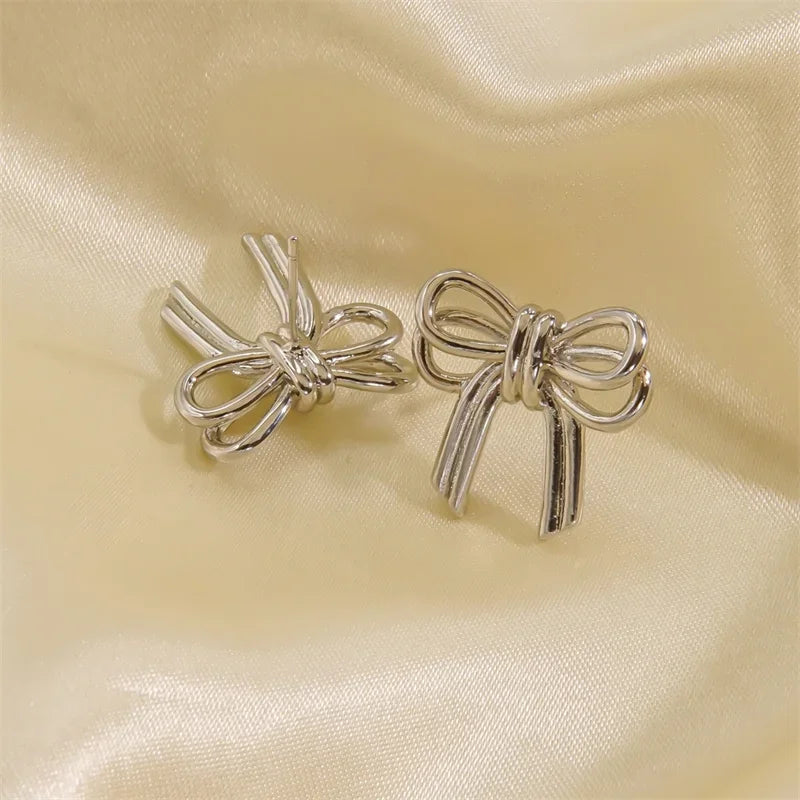 Sweet and Cool Style Bow Knot Earrings