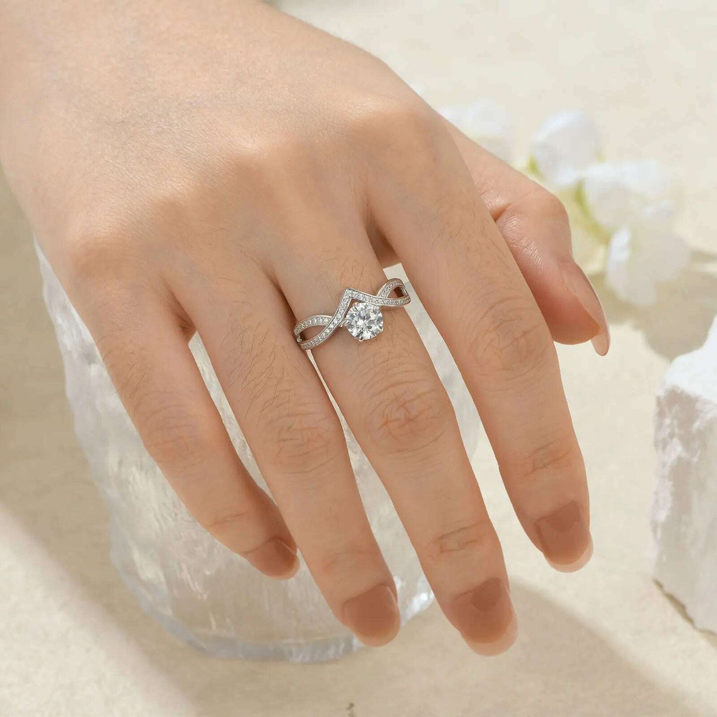 Newshe 925 Sterling Silver Engagement Rings for Women Brilliant Round 1.0 ct AAAAA Zircon Jewelry Wedding Ring
