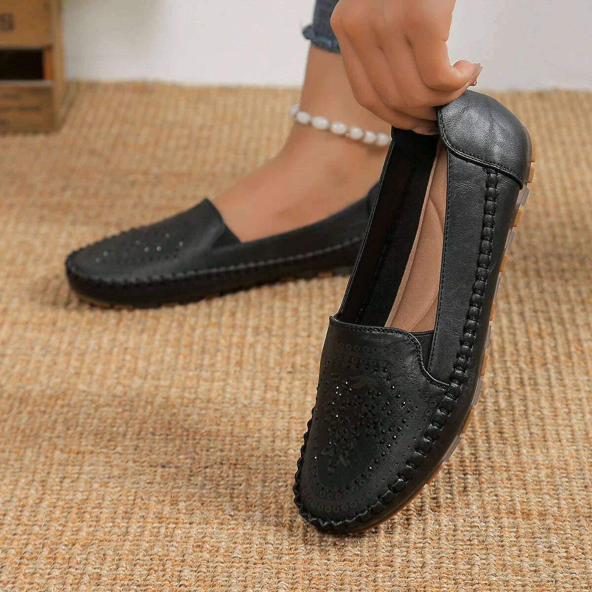 Elegant Crystal Ballerina Flats - Soft Leather Slip-On Mules