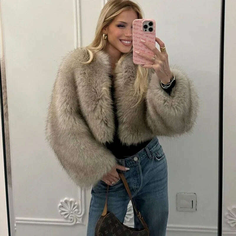 Gradient Cropped Faux Fur Coat for Women – Luxury & Street Style