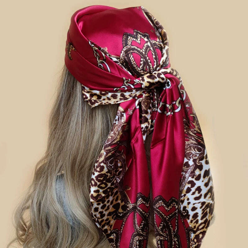 90*90CM Shawls Fashion Beach Sunscreen Silk Scarves 2023 Europe And America Kerchief Popular Print Square Bandannas