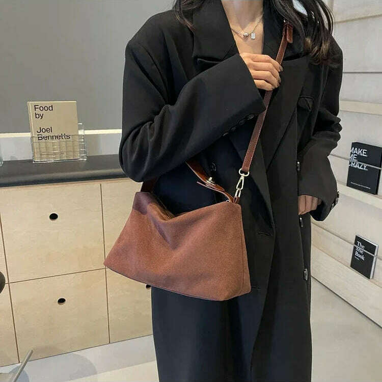 2024 Advanced Retro Textured Shoulder Bag - Large Capacity