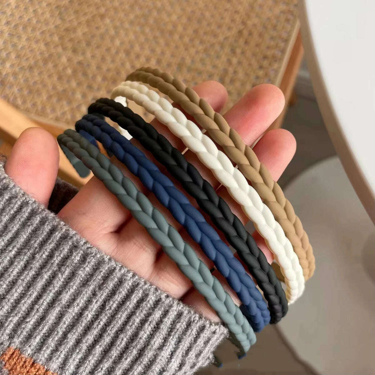 Non-Slip Hair Bands for Women and Men