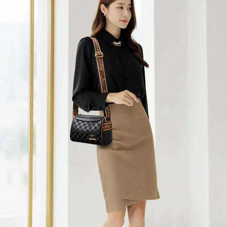 2024 Women's Small Soft Leather One-Shoulder Crossbody Bag