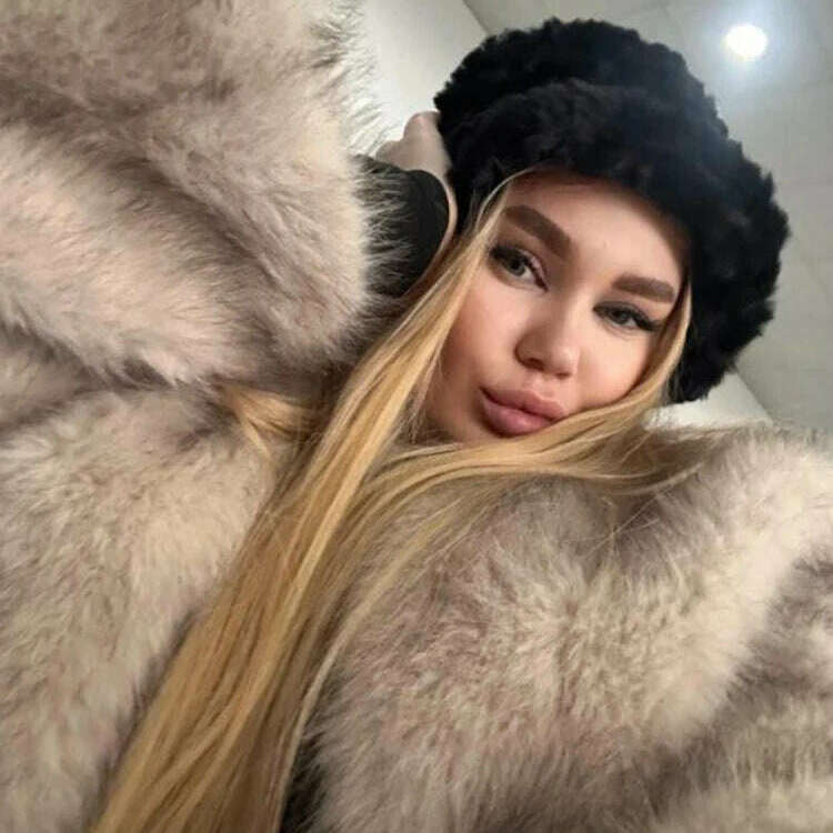 Gradient Cropped Faux Fur Coat for Women – Luxury & Street Style