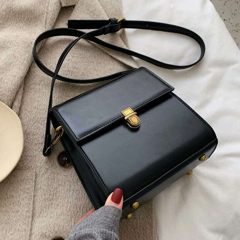 2024 Luxury Leather Woven Handbag with Pearls - New Design