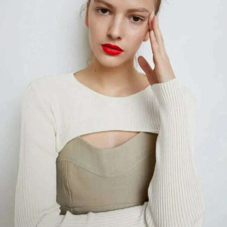 Long Sleeve Crop Top: Y2K Aesthetic, O-Neck, Knitted T-shirt