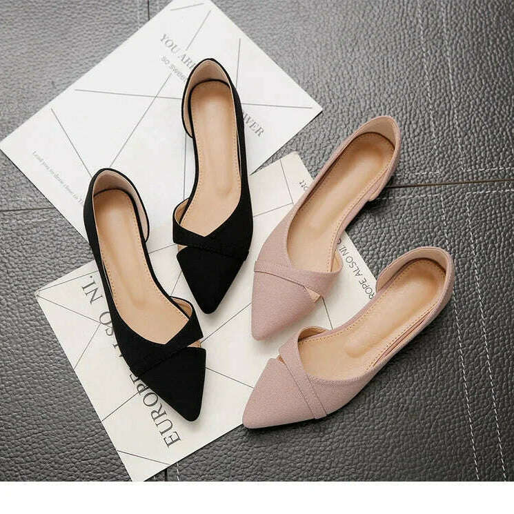 Suede flats, pointed toe, pure color, pink or black.