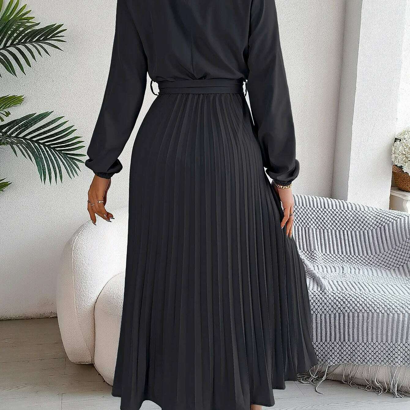 Autumn & Winter Pleated Stand-Up Collar Midi Dress
