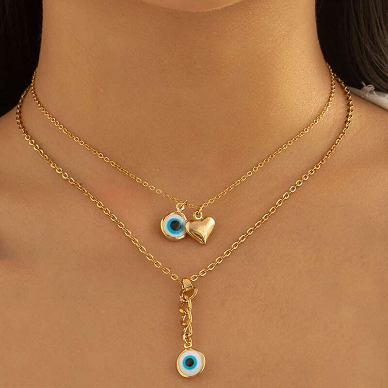 Classic Gothic Tattoo Red Velvet Choker Necklace Red Heart Pendant Necklaces For Women Fashion Jewelry Valentine's Gift N0352
