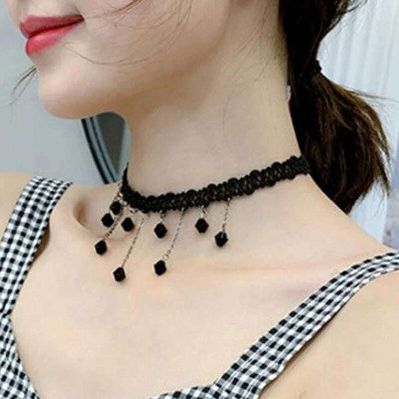 Short Black Crystal Pendant Necklace for Women Tassel Woven Lace Choker Sexy Pretty Neck Braided Band Necklace Adornment Necklac
