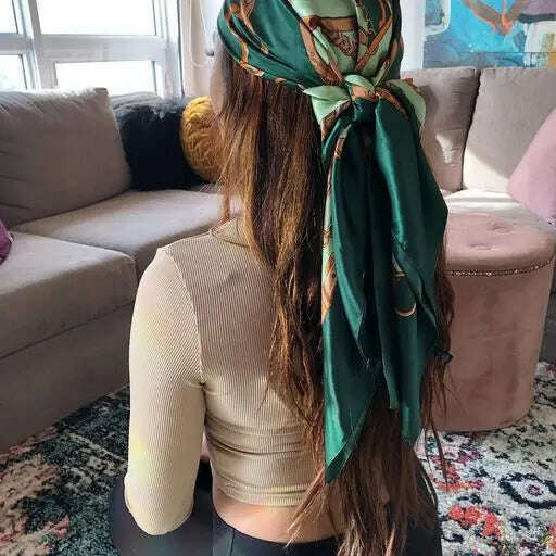 90*90CM Shawls Fashion Beach Sunscreen Silk Scarves 2023 Europe And America Kerchief Popular Print Square Bandannas