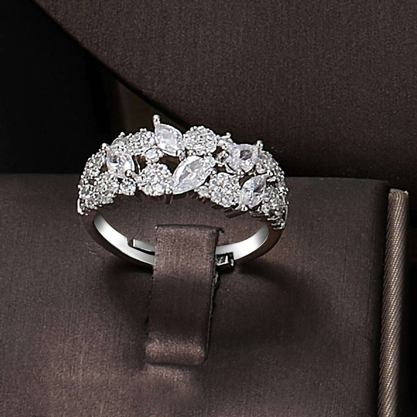 2024 Best Selling 4-piece Bridal Wedding Jewelry Set New Fashion Saudi Dubai Jewelry Set Women's Wedding Party Accessories Desig