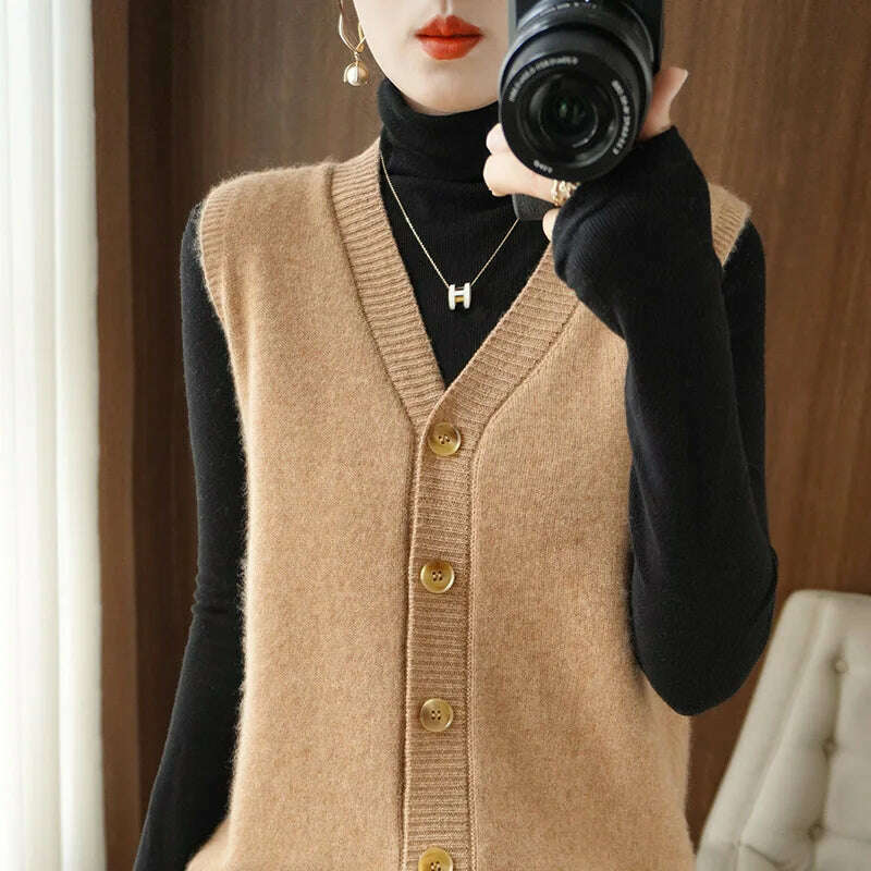 2024 Women's Cashmere Sleeveless Sweater Vest - D&M Boutique