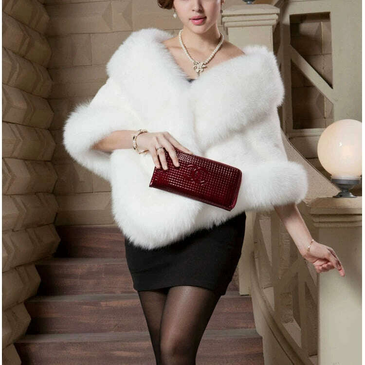 Elegant Faux Fur Bridal Wrap – Perfect for Winter Weddings