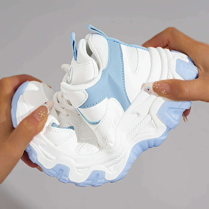 Versatile Ladies' Casual Sports Shoes