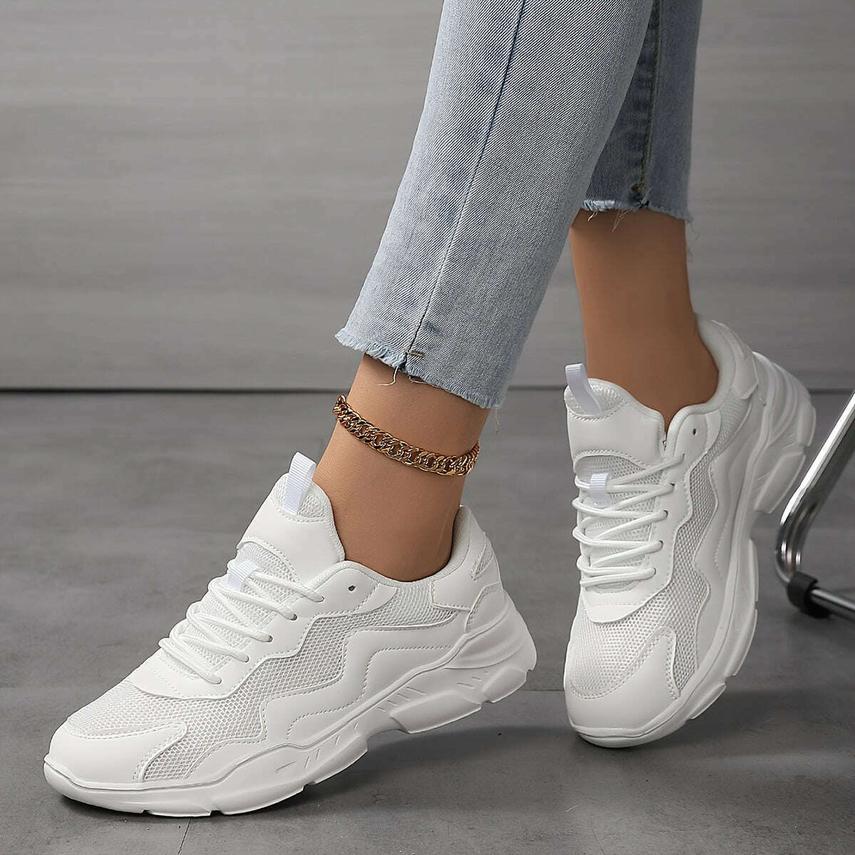 Urban Explorer Women's Mesh Sneakers