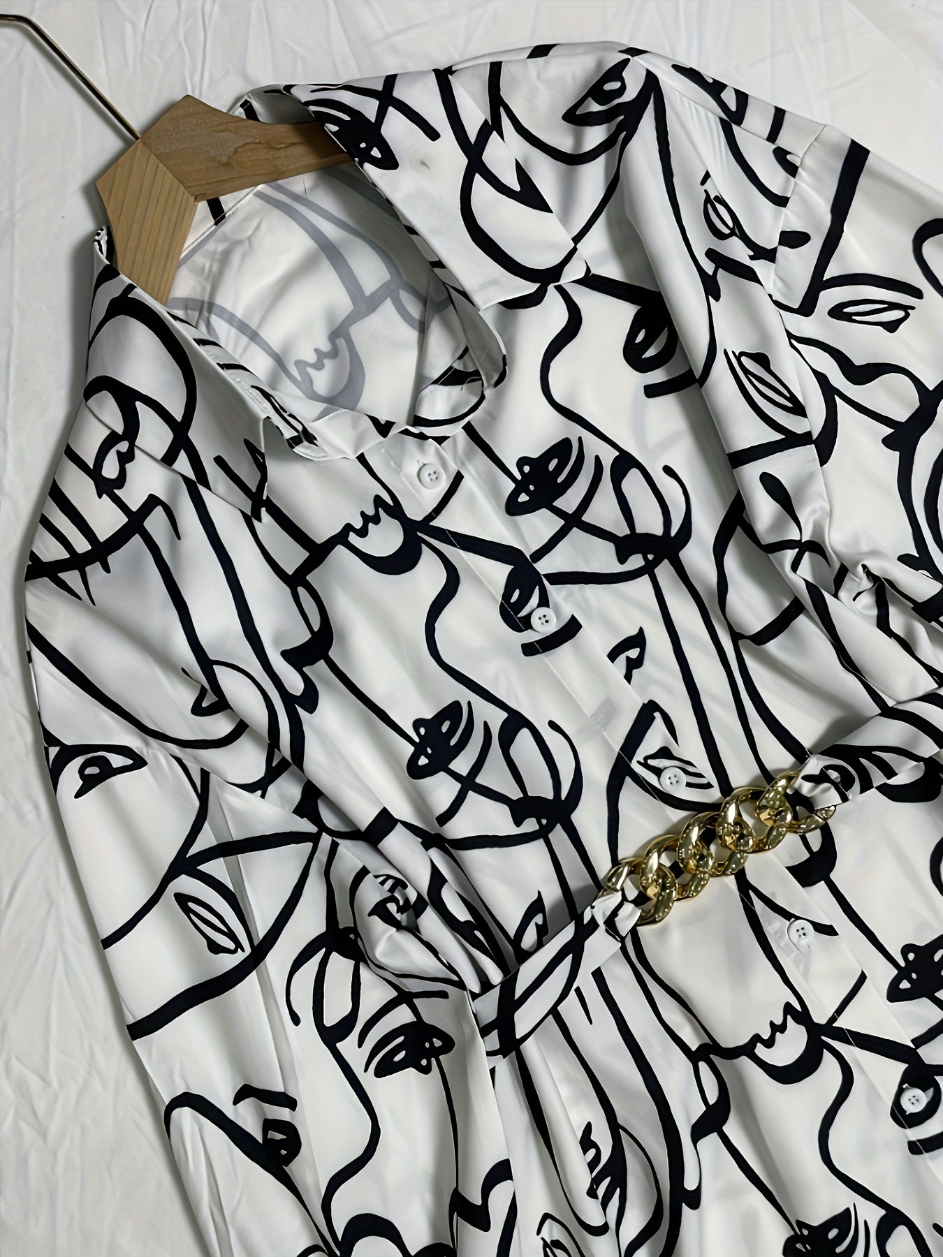 Loose Long-sleeved Casual Retro Style Women'S Top For Going Out; Fashionable Shirt With A Belt