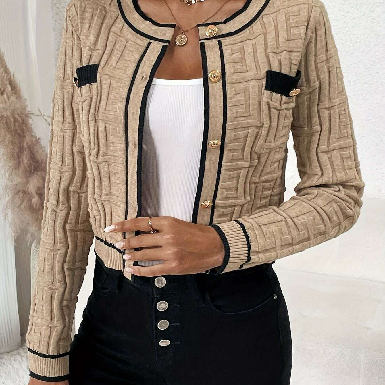 Chic Geometric Print Long Sleeve Cropped Cardigan with Contrast Details