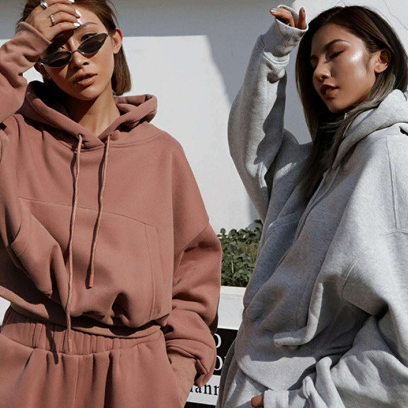 2PCS Oversized Athleisure Set: Hooded Sweatshirt & Sweatpants